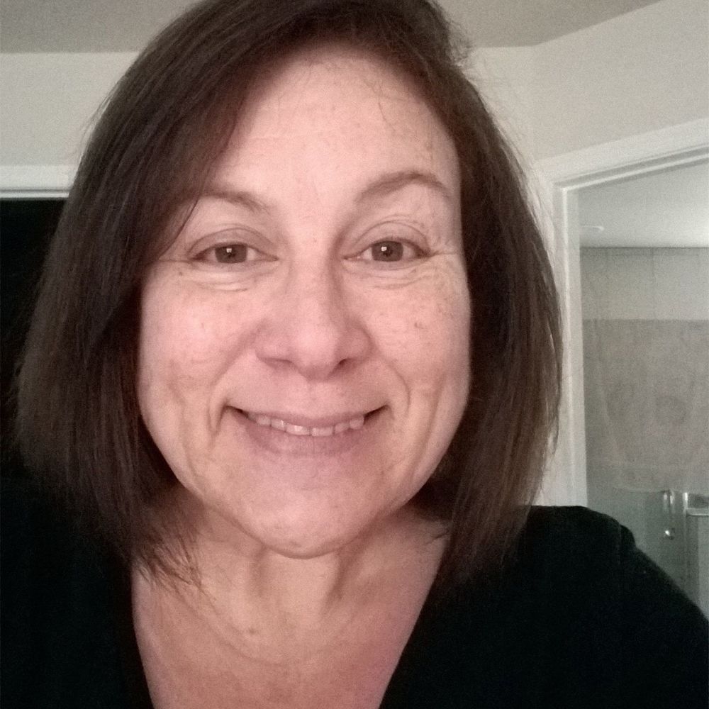 Meet your Posher, Leslie